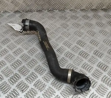Mercedes-Benz GLC X253 C253 Engine coolant pipe/hose A2535019582