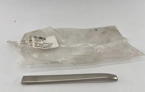 Audi 100 200 5000 C2 Front door handle cover 433837239