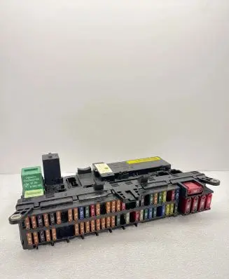 Land Rover Range Rover L322 Fuse module 518758024 YRP030020 23912001