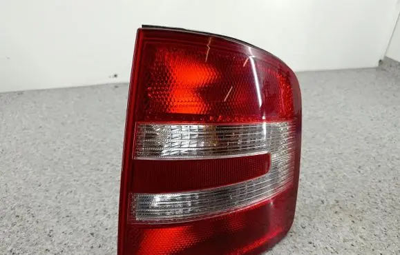Skoda Fabia Mk1 (6Y) Rear/tail lights 11C263