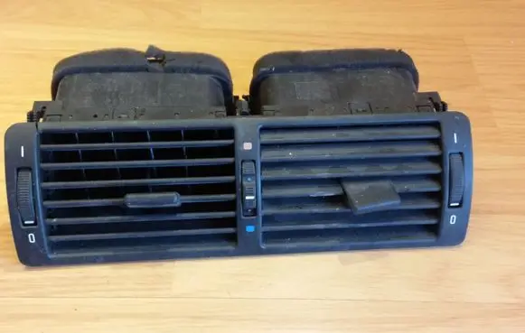 BMW 5 E39 Dash center air vent grill 8361895 8370741 8363199