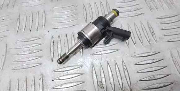 Volkswagen Golf VIII Fuel injector 06Q906036A