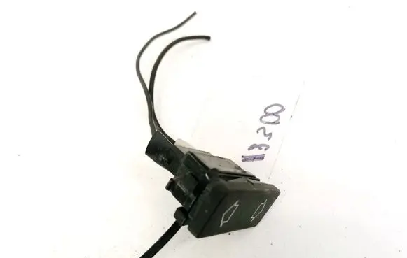 Nissan Primera Electric window control switch