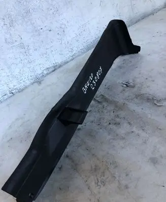BMW 1 F20 F21 Fender end trim 10808611