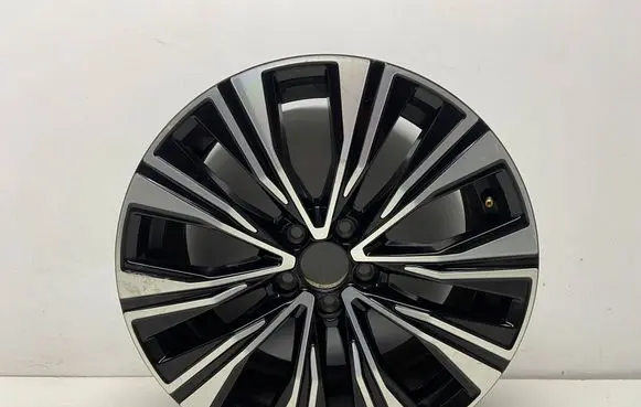 Volvo V60 R18 alloy rim 32271988