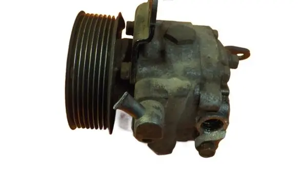 Land Rover Range Rover L322 Power steering pump 7H323A696AB