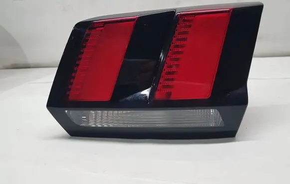 Peugeot 3008 II Tailgate rear/tail lights 9810477780