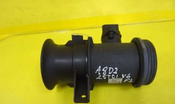 Audi A8 S8 D2 4D Mass air flow meter 0281002429 0986284005
