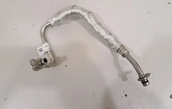 BMW X1 F48 F49 Turbo turbocharger oiling pipe/hose 8487371 2658749