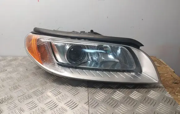 Volvo S80 Headlight/headlamp 31353533