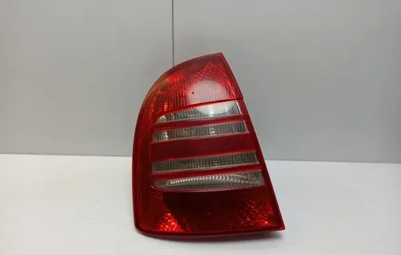 Skoda Superb B5 (3U) Rear/tail lights ZSB3U5945095