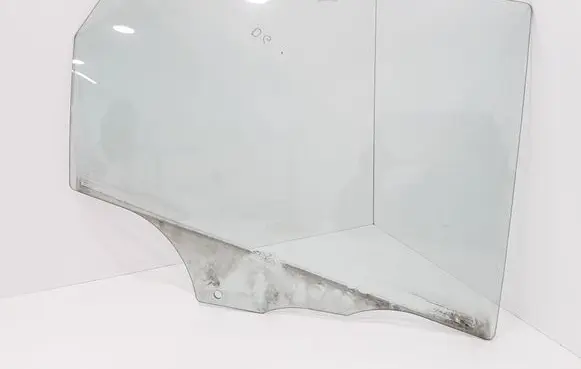 Mazda 3 I Rear door window glass