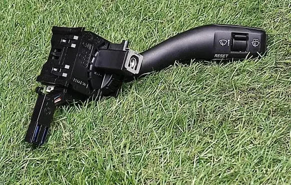 Audi TT TTS Mk2 Wiper control stalk 8P0953519C