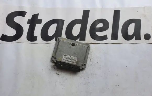 Opel Zafira A Engine control unit/module 24417169 0281010268