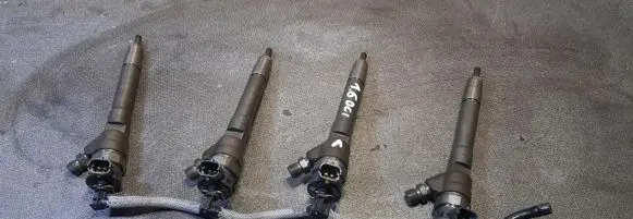 Nissan Qashqai Fuel injector 0445110414