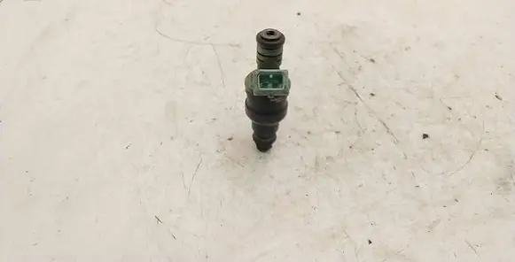 Fuel injector