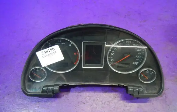 Audi A4 S4 B6 8E 8H Speedometer (instrument cluster) 8E0920900M