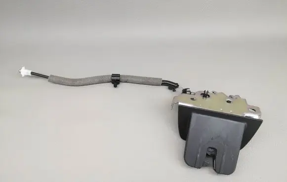 Audi A4 S4 B9 8W Tailgate/trunk/boot lock/catch/latch 4M0827506D