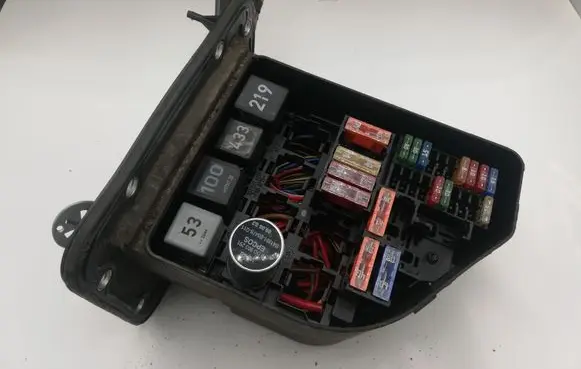 Volkswagen Phaeton Fuse module NOCODE