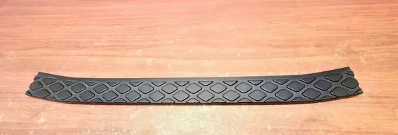 Nissan Pathfinder R51 Rear bumper trim bar molding 85071EB300