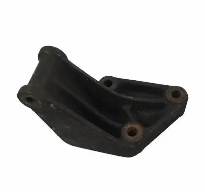 Alfa Romeo 164 Engine mounting bracket