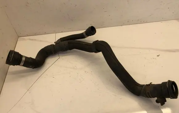 Audi A4 S4 B8 8K Engine coolant pipe/hose 8K0122293F
