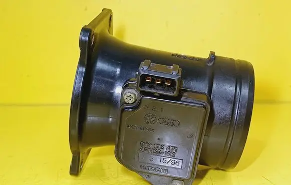 Audi A3 S3 8L Mass air flow meter AFH60-10B 058133471