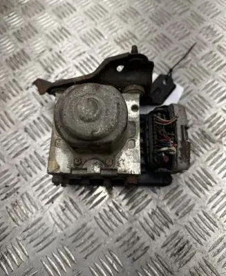 Toyota Corolla Verso E121 ABS Pump 8954113040