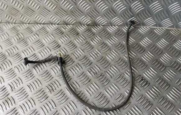Windshield washer spray nozzle