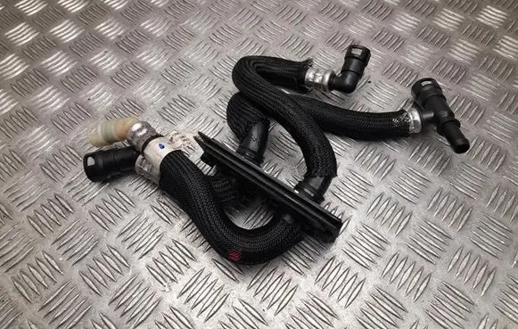 Ford Explorer VI Engine coolant pipe/hose L1M318C266