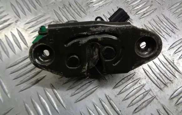 Chrysler PT Cruiser Tailgate exterior lock 72430D