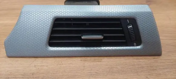 BMW 3 E90 E91 Dashboard side air vent grill/cover trim 9130466