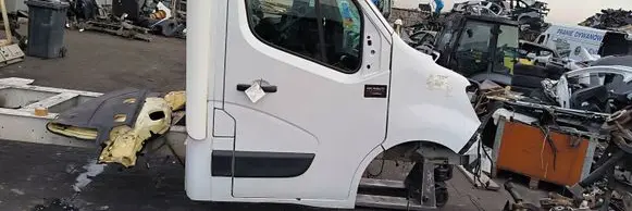 Renault Master III Front door