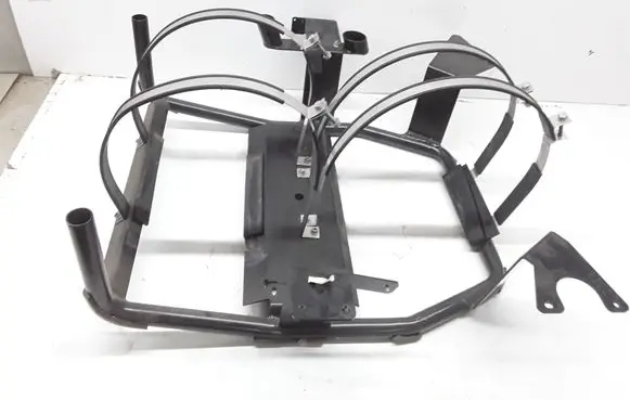 Volkswagen Golf IV Fuel tank mounting bracket 