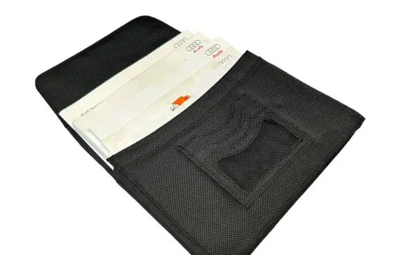 Audi A5 8T 8F Owners service history hand book 