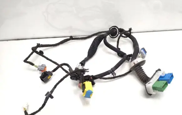 Peugeot RCZ Front door wiring loom YM40820680