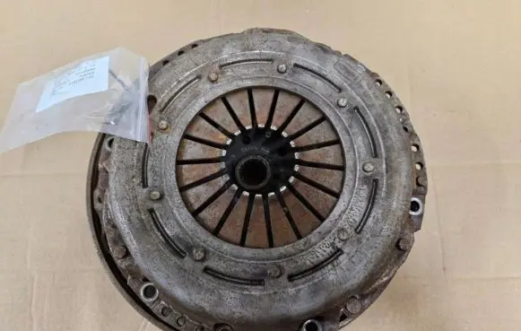 Volvo V40 Clutch set kit AV61-6477-CF