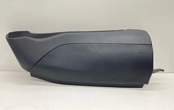 BMW 8 G16 Rear seat side top trim