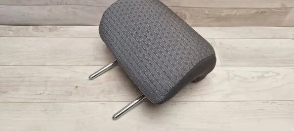 Chevrolet Aveo Rear seat headrest 