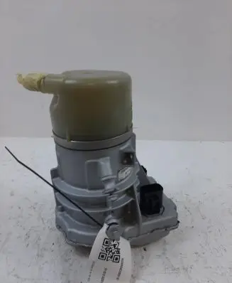 Volvo XC70 Power steering pump 36001847