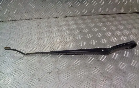 Hyundai ix35 Front wiper blade arm