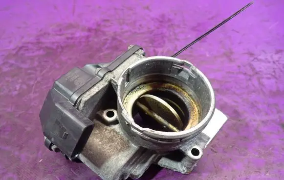 Audi A3 S3 A3 Sportback 8P Throttle body valve 