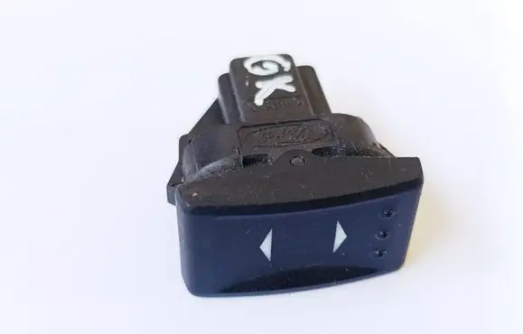 Ford Mondeo Mk III Electric window control switch 14529