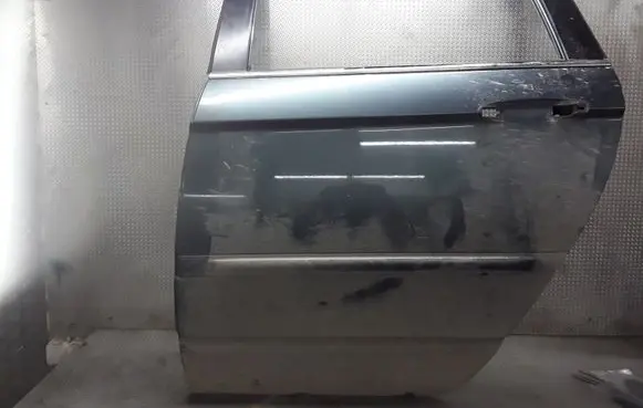 Chrysler Pacifica Rear door