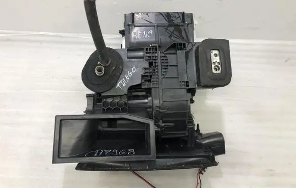 Renault Twingo II Interior heater climate box assembly 8200365189