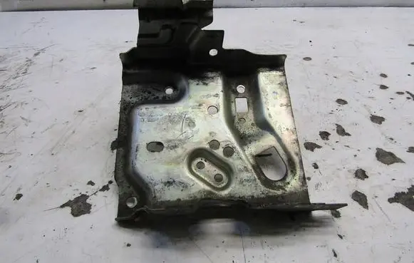 Nissan X-Trail T32 Battery bracket OEM