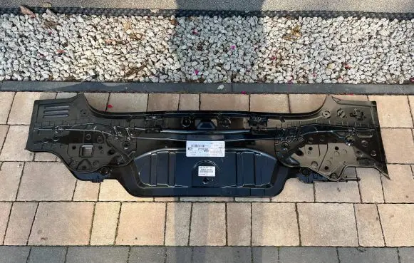 Toyota Auris E180 Tailgate/boot lid cover trim 5830702330 S1Z91000 SS0SA388