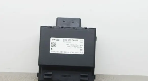 Audi Q3 8U Other devices 8K0959663B