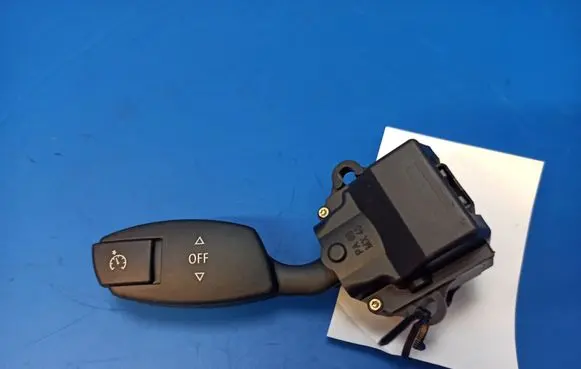 BMW 5 E60 E61 Indicator stalk 676050
