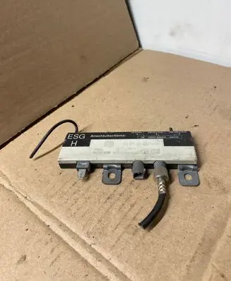 BMW 5 E34 Antenna control unit 65248351244 109100